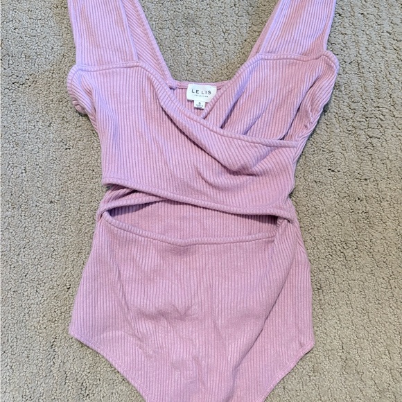 Le Lis Lavender Ribbed Top - Picture 1 of 2